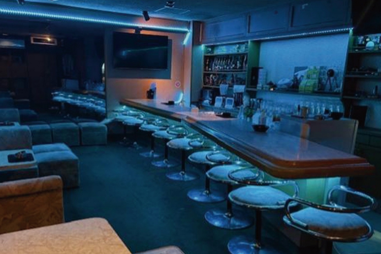 Bar Boss α